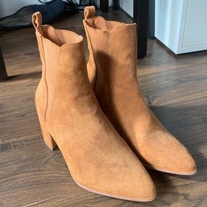 Brown pointed toe suede booties